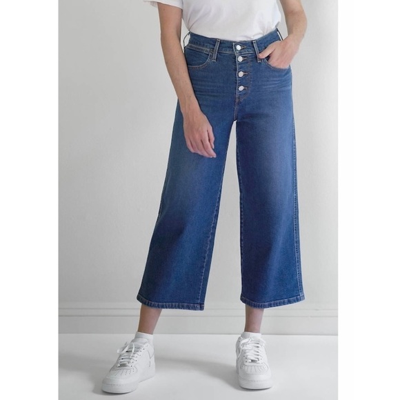 Levi's Mile High Wide Leg Cropped Jeans Size 26 - Picture 1 of 7